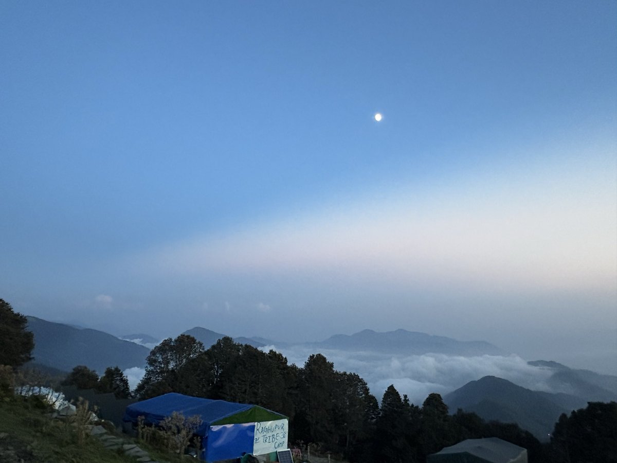 Nidhi__26's tweet photo. Heaven https://t.co/cjn3GQ4nwm