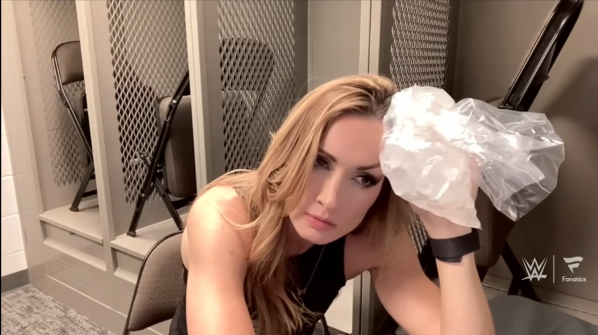 bigtimesbecks's tweet image. who the fuck asked for this? #wwesmackdown