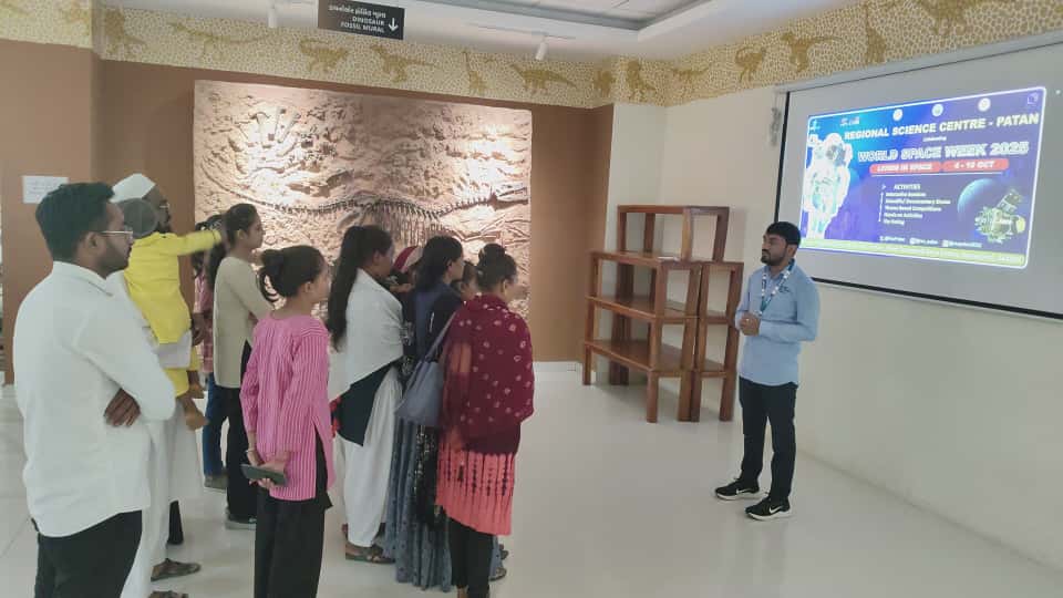 RscPatan's tweet image. As part of #WorldSpaceWeek (4–10 Oct), Day 7 at @RscPatan featured exciting activities such as a quiz competition , interactive session &amp;amp;  scientific show etc, inspiring  young minds to the dive into fascinating wonders of the  space. @narottamsahoo