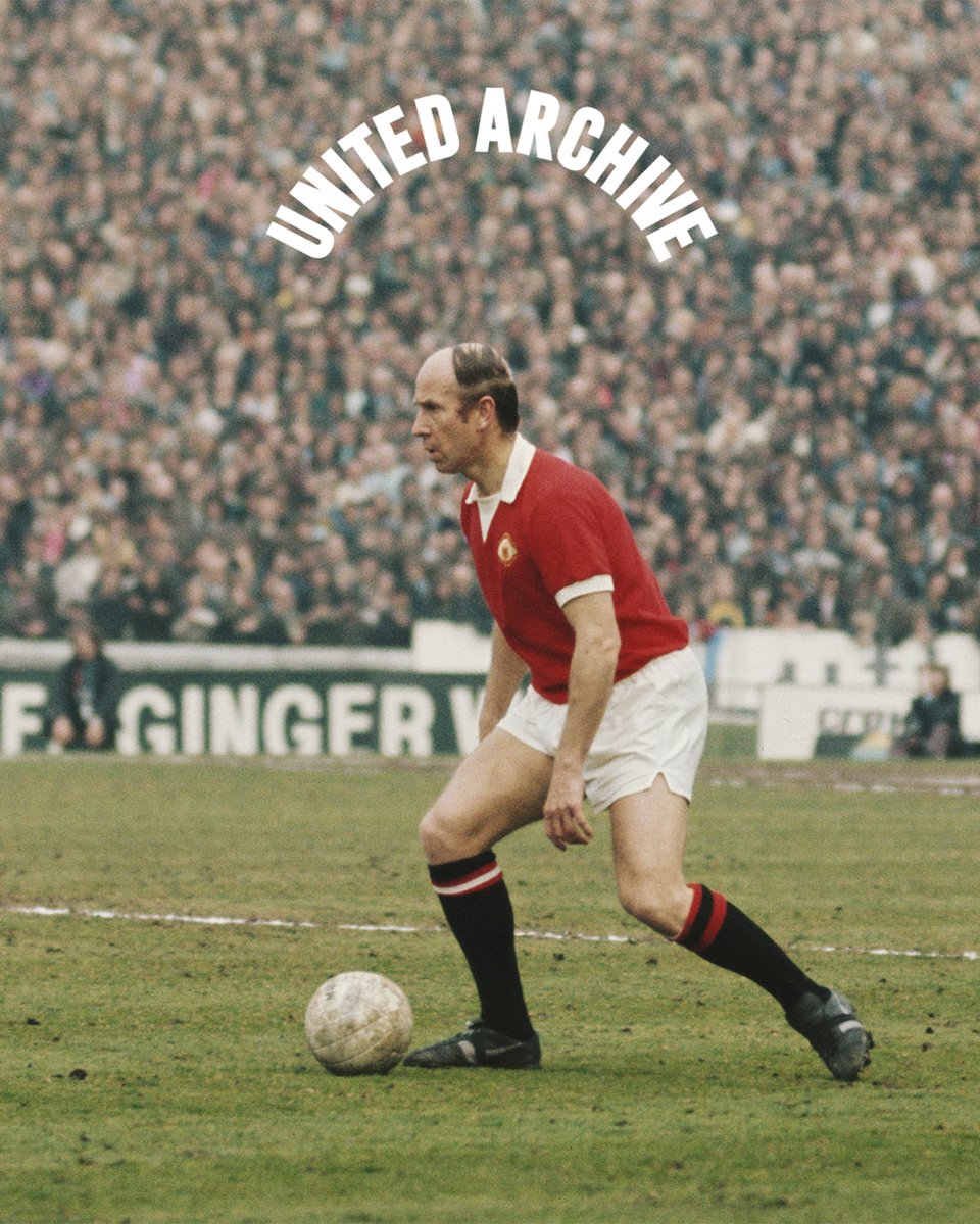 ManUtd's tweet image. A legend among legends.
Sir Bobby Charlton was born on this day in 1937 ❤️