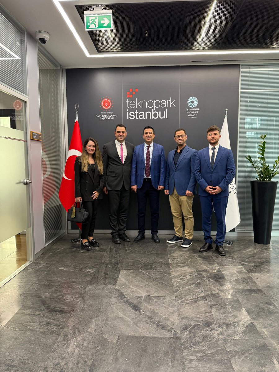CorumTeknokent's tweet photo. Bugün Çorum Teknokent ekibi olarak, Teknopark İstanbul’u ziyaret ettik. Ar-Ge, inovasyon ve iş birliği konularında verimli görüşmeler gerçekleştirdik.
Misafirperverlikleri için Genel Müdür Prof. Dr. Abdurrahman Akyol ve Genel Müdür Yardımcısı Burak Keskik’e teşekkür ederiz. 🤝✨ https://t.co/vTjX28MQFj