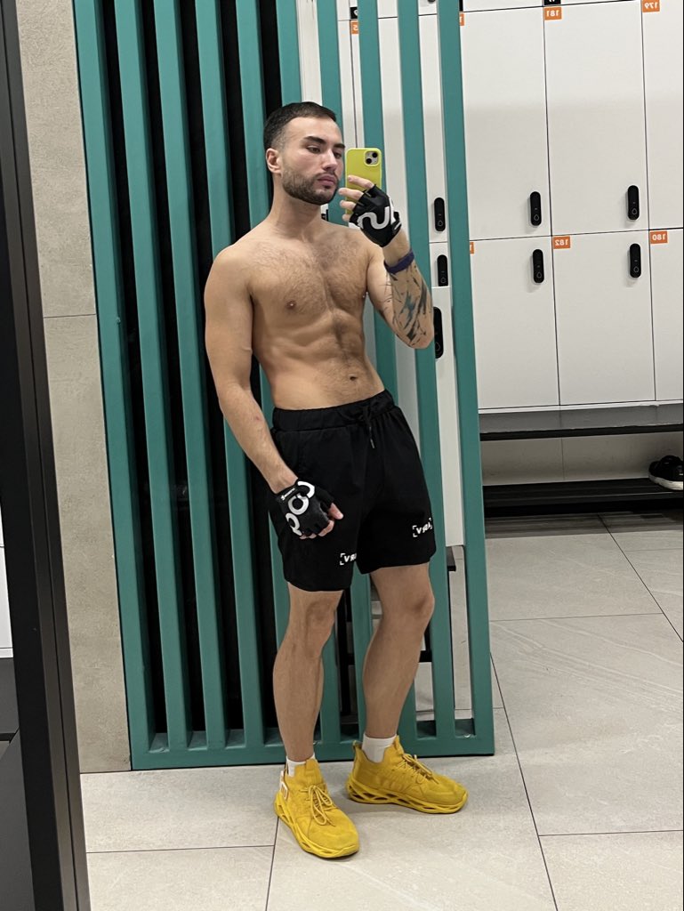 Потренил 🫡 Третья тренировка на этой неделе и завтра будет четвертая. Надо набирать обороты и трудиться усерднее