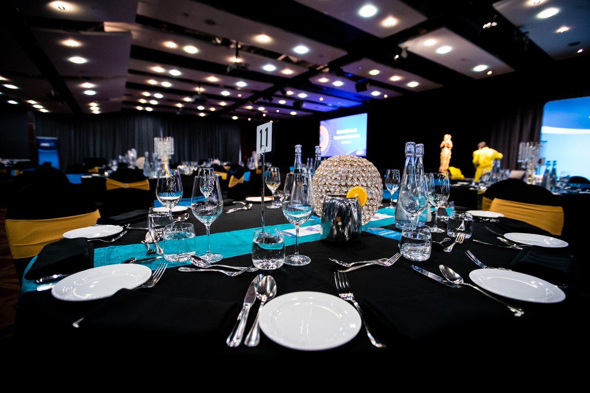 Originbifolds's tweet image. We’re proud to be the headline sponsor of the #BucksBusinessAwards 2025! 🌟

Celebrating the innovation, resilience, and success that make Buckinghamshire the Entrepreneurial Heart of Britain.

See you there!

#OriginGlobal #SupportingLocalBusiness