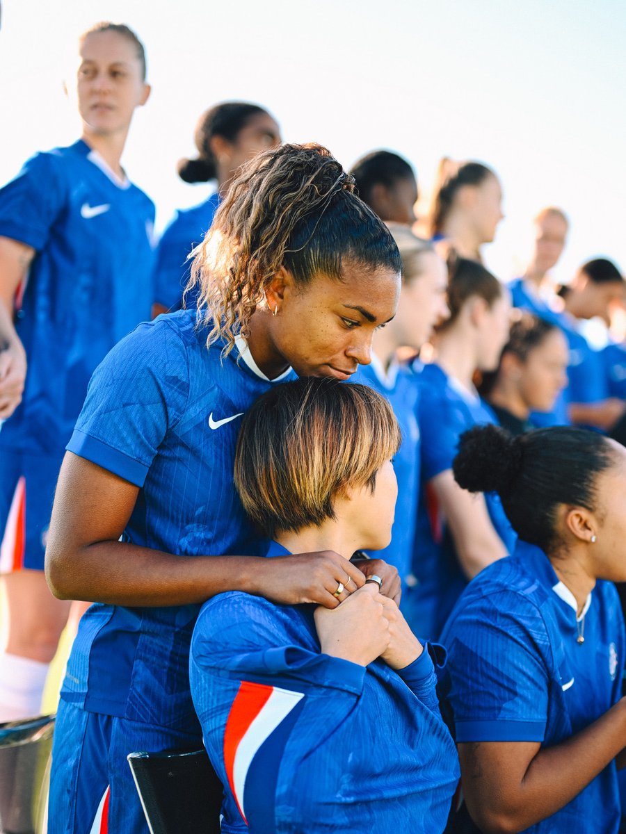 ChelseaFCW's tweet image. Family FC. 🥹
