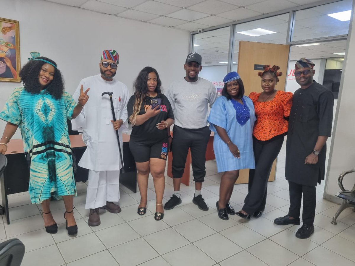 DDegenius's tweet photo. I enjoyed an unusual dose of courtesy and politeness today from @UBAGroup staff at Udo Udoma Avenue, Uyo, my favourite branch. You could feel the breath of fresh air and positive energy from outside in. Today, being weekend, they were all beautifully dressed too. Cute people!! https://t.co/HYI431Ku7a