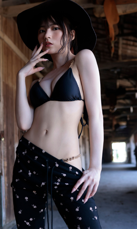 ＊朝の活力！こんな《写真集》はいかが？＊

見てください！この「ワイルド＆セクシー」なお姿を！
彼女の名前は 宇咲 （うさ）さん。
＃ババババンビ というアイドルグループのメンバーです。

【デジタル限定】
宇咲 写真集「荒野に咲く」
al.dmm.com/?lurl=https%3A…