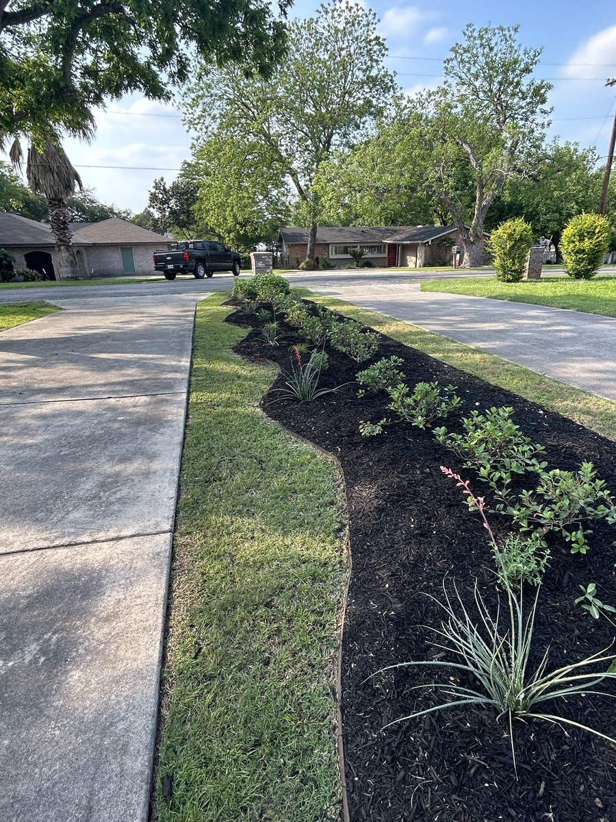 Call us today for your next landscaping estimate . 
830-272-9757