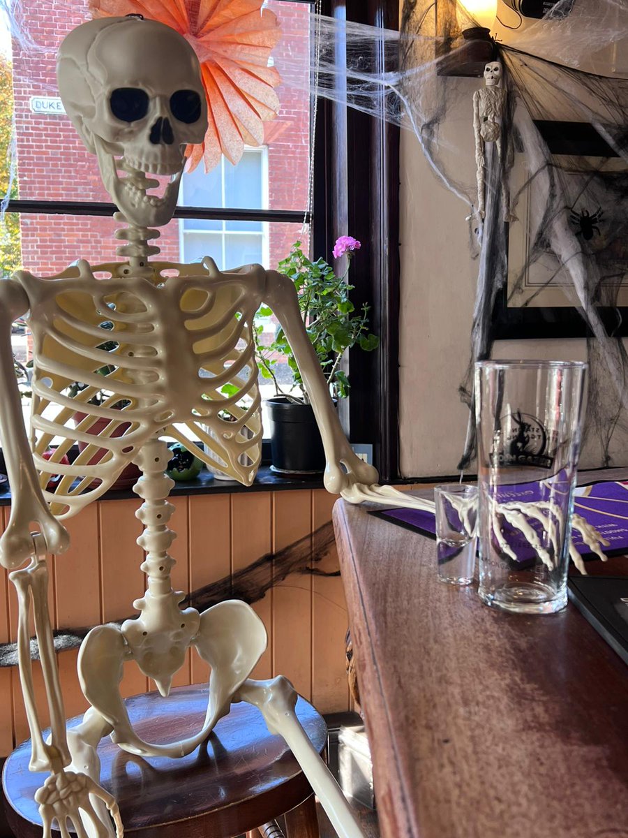moongazerale's tweet photo. So while Kane is out delivering today we asked him to mention our Halloween special brew #witchhare , he even took along a mate to spread the word.... https://t.co/zJmncjh5Gj
