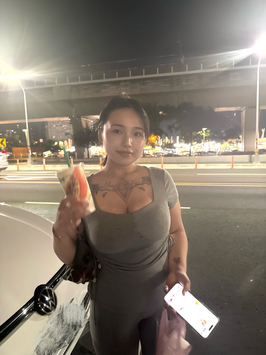大慶夜市真的好熱～

台中有推薦好吃的嗎！
雙十節快樂🎉 https://t.co/be6TazhL4K