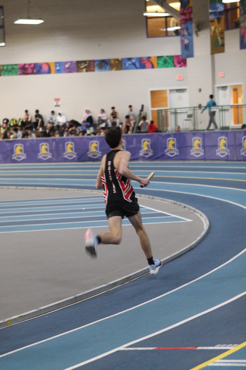 #Wellesley Athletes of the Week: Cross country runners Emma Tuxbury &amp; Sami Juma theswellesleyreport.com/2025/10/welles… <a href="/wellesleysports/">Wellesley Raiders</a> <a href="/WellesleyPS/">Wellesley Public Schools</a> <a href="/DelandGibson/">Deland, Gibson Ins.</a> <a href="/hoka/">HOKA</a> <a href="/NatickAthletics/">Tim Collins</a>