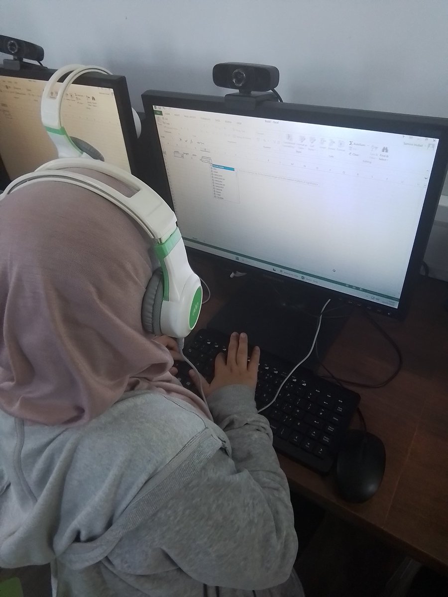 MissJeynes's tweet image. In Computing this afternoon, we're working with spreadsheet to calculate formulas.
