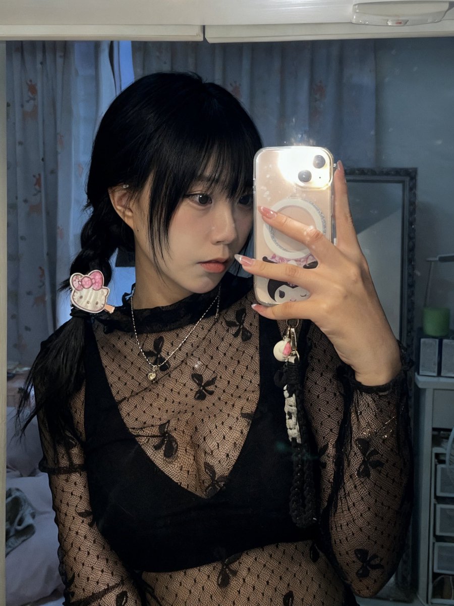Czyyfgg12's tweet image. 黑ootd
#女大 #反差 #真空无内 #媚黑婊