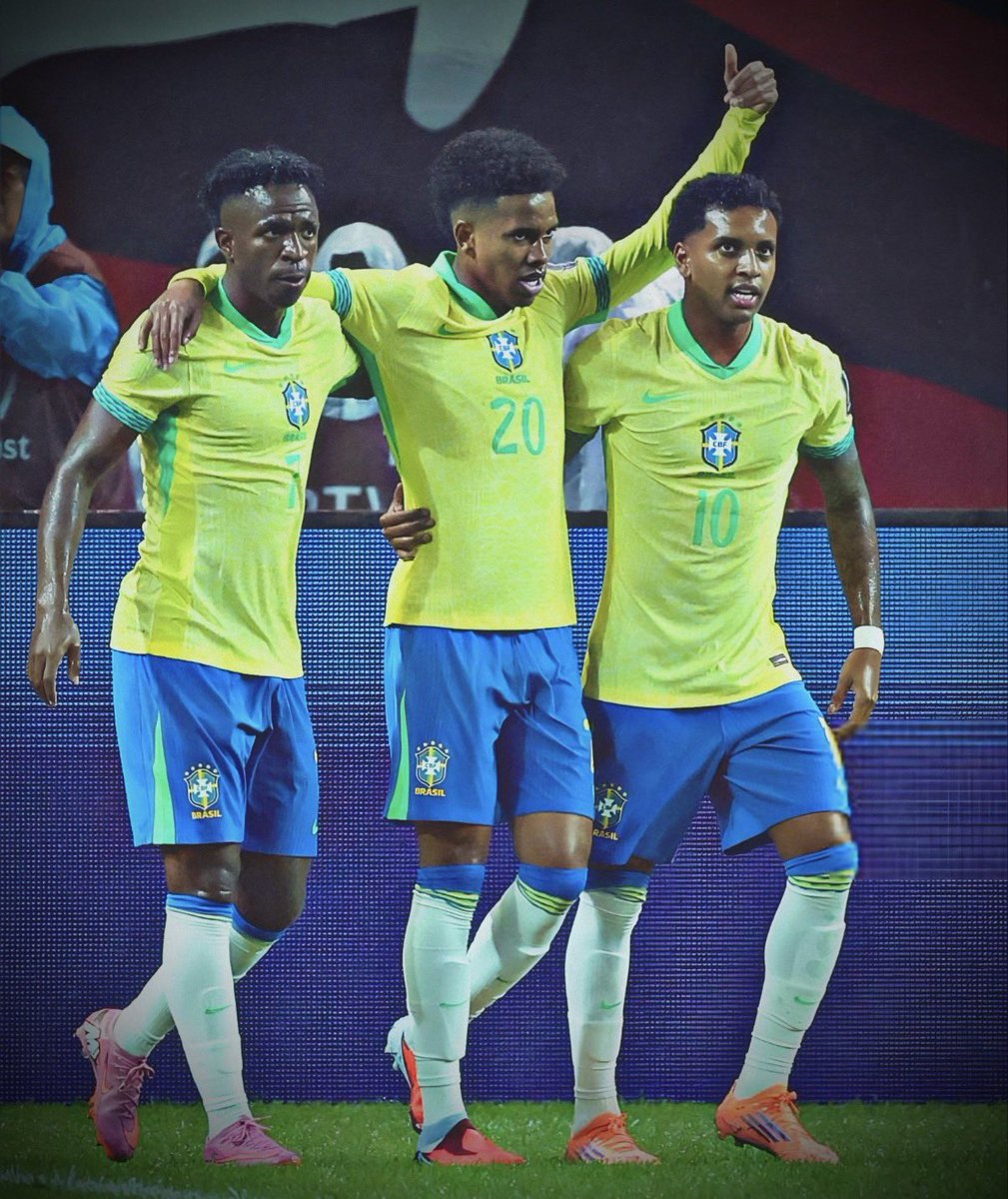 EmpNeymar's tweet image. Quando o seu ídolo é Neymar Jr, você está destinado a grandeza. 🇧🇷