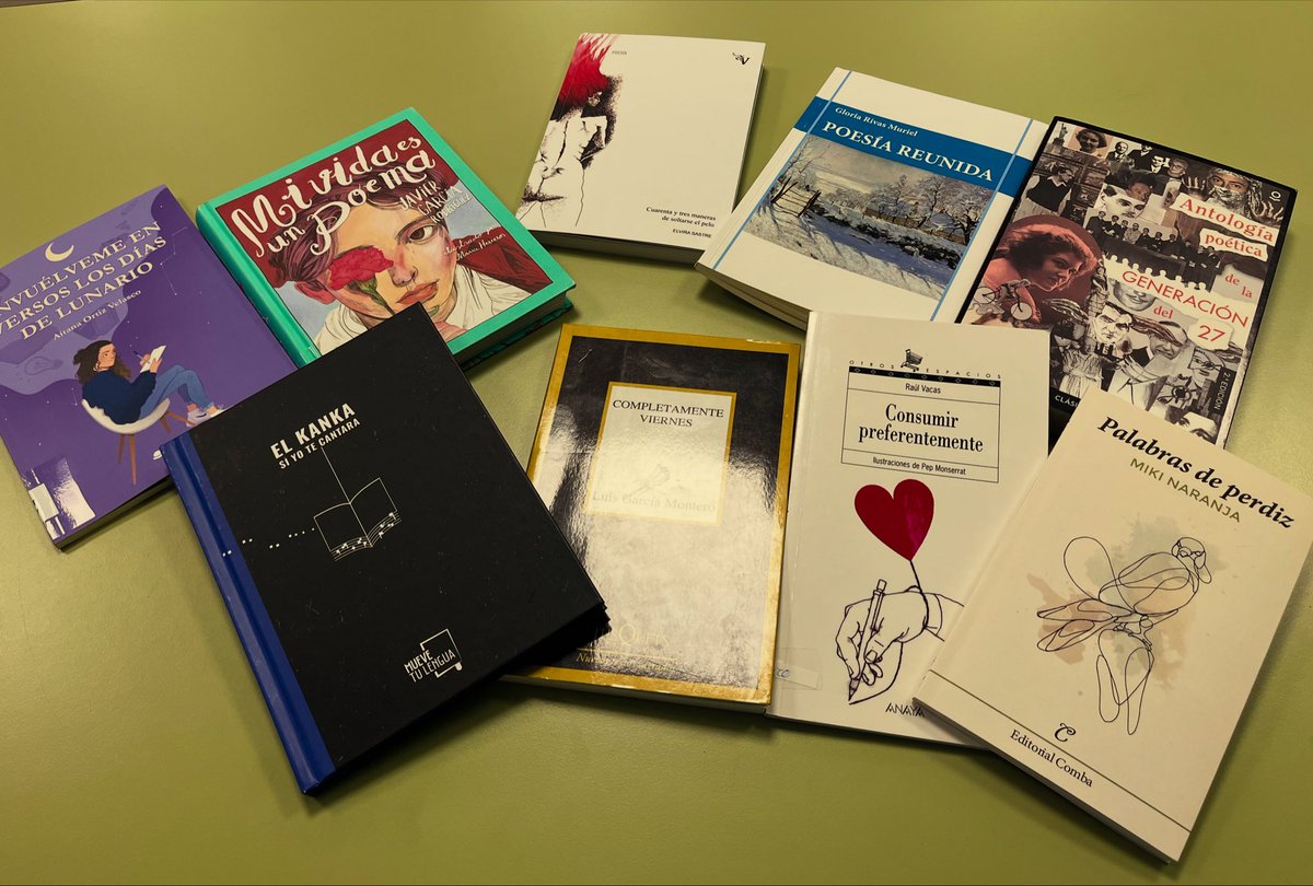 Aunque tú no lo sepas, te rodea la poesía, no pasa un día sin que recites unos versos.

Después de aproximarnos a la métrica y a las estrofas clásicas, dedicamos una sesión a leer y a escuchar poemas, a palpar y hojear algunos libros de poemas de la biblioteca. 
#ViernesAÚltima