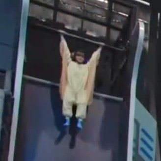 아 주머니에 넣고 다녀야해………