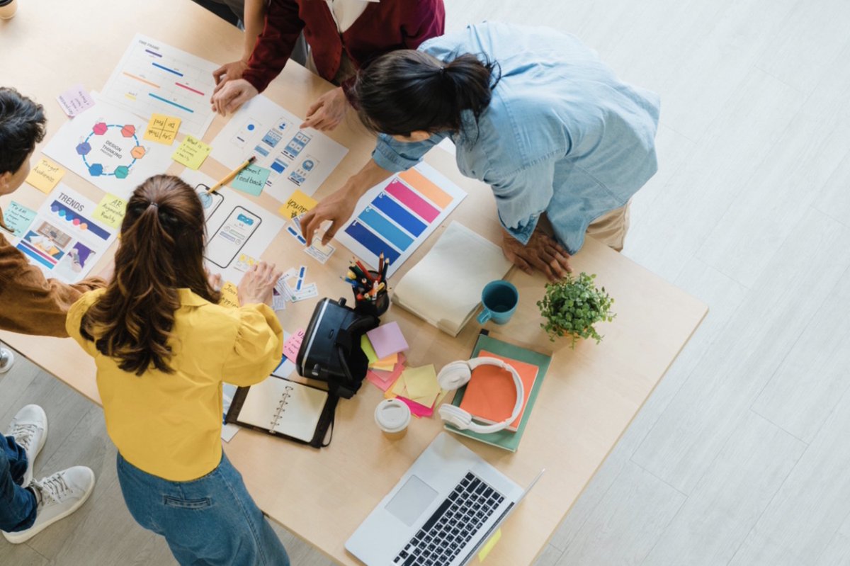 What’s next for marketers in 2025? 🔍

Mediaocean’s @StuartKSmith76 shares how CTV, identity, gen AI, and personalization are reshaping strategies across every screen.

Read more in <a href="/BiznessReporter/">Business Reporter</a>: business-reporter.co.uk/management/fou…
#OmnichannelAdvertising #CTV #GenAI #AI #AdTech