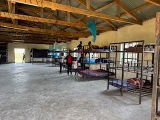 Seidlitz_Ed's tweet image. Seidlitz's own Michelle Belanger (without whom we'd be lost!) was away last month in Kenya, where she had the opportunity to visit a school and see how its students approached #EnglishLearning. Thanks for the photos, Michelle!