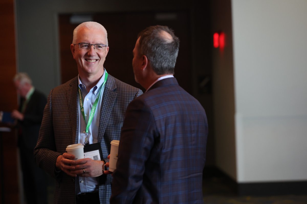 We're in our #NetworkingERA! The Global Insurance Symposium is preparing for another great event full of amazing networking opportunities. Get ready to join us! What era of life are you in?