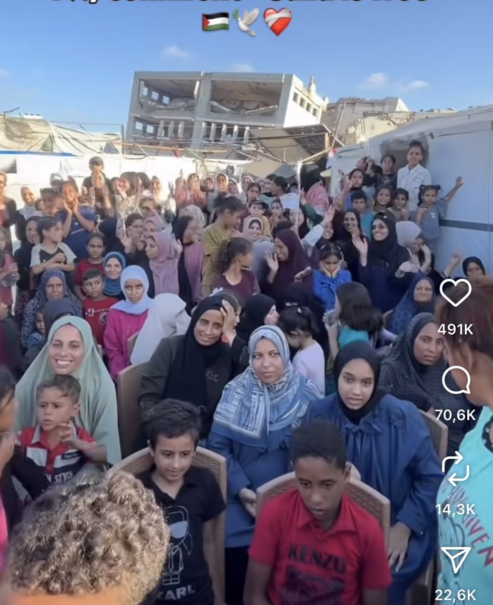 CarlosMaslaton's tweet photo. Ahora, con el cese del fuego en Franja de Gaza, se verá en fotos y en videos que lo del "hambre" fue una campaña difamatoria contra Israel. En Gaza sobra y siempre ha sobrado comida, salvo para los judíos secuestrados en los túneles del ente terrorista. Tal cual fuera advertido desde estas columnas a lo largo de esta guerra de dos años.