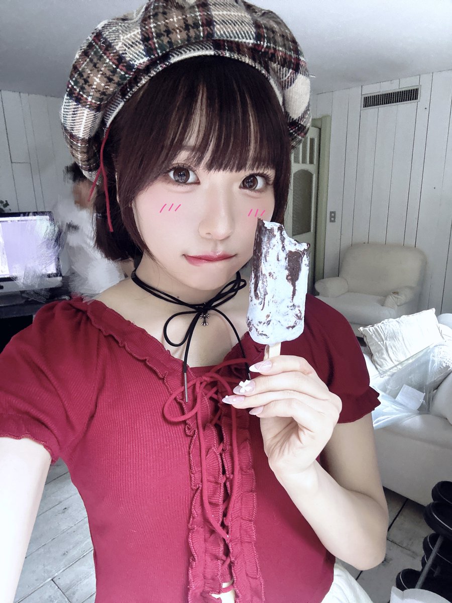 sakura__1212__'s tweet image. 3着目❣️
ちょっと秋感もあってお気に入り衣装でした❤️🍫あいすおいしかった！
#ボイススタイル