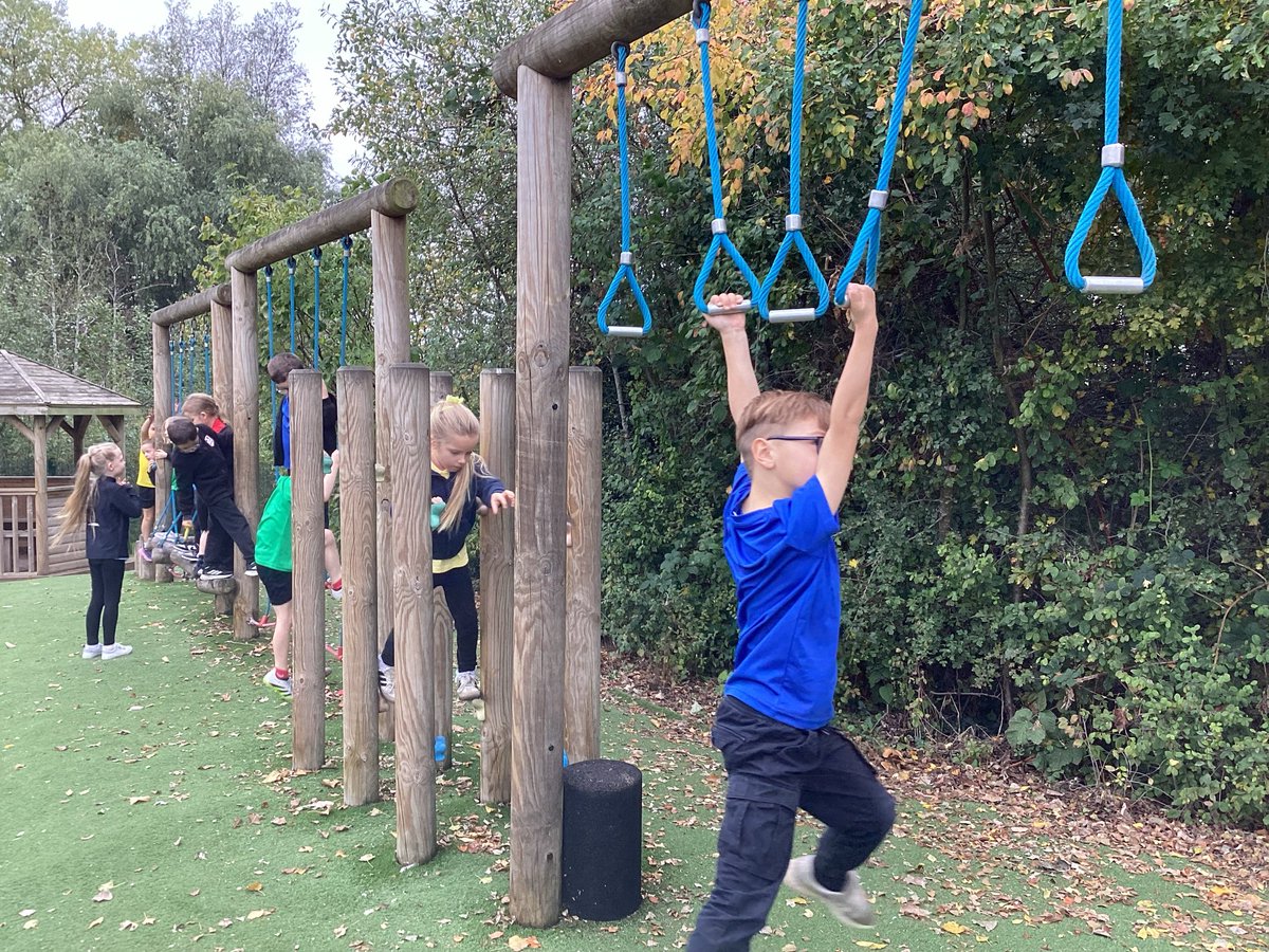 MapleTree_GSP's tweet image. We have finally managed to have our reward of 15 mins extra play for having 100% attendance that we won a couple of weeks ago. Now we definitely want to win 😁🏆