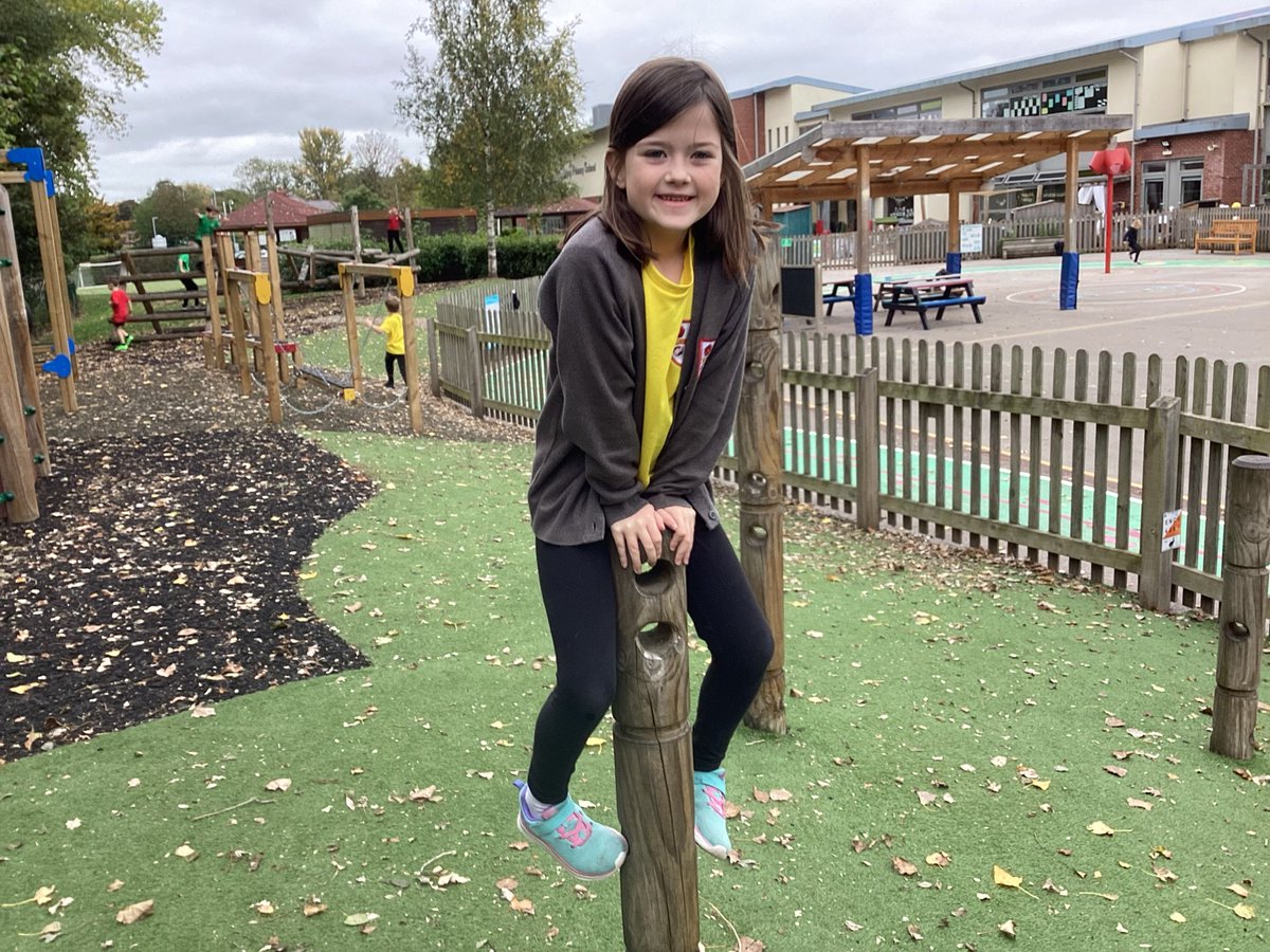 MapleTree_GSP's tweet image. We have finally managed to have our reward of 15 mins extra play for having 100% attendance that we won a couple of weeks ago. Now we definitely want to win 😁🏆