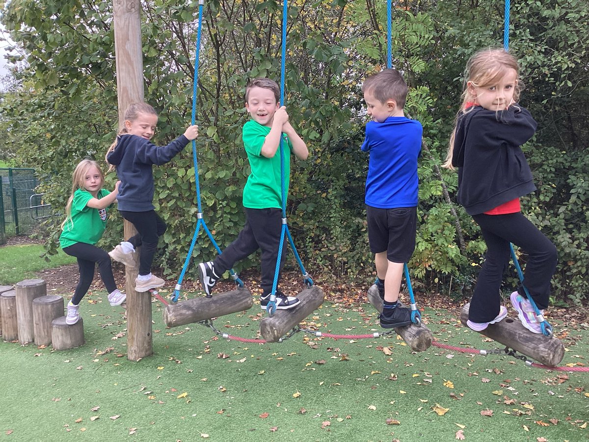 MapleTree_GSP's tweet image. We have finally managed to have our reward of 15 mins extra play for having 100% attendance that we won a couple of weeks ago. Now we definitely want to win 😁🏆