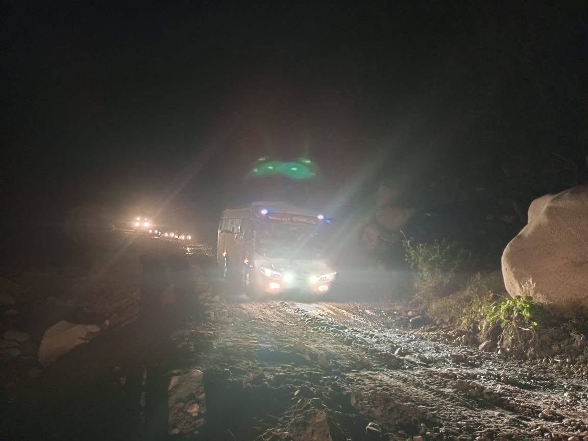 RONBupdates's tweet image. Live Photos from BP Highway as Vehicles have started moving. The road opened few moments ago after days of hardwork by on ground team. 🙏🙏