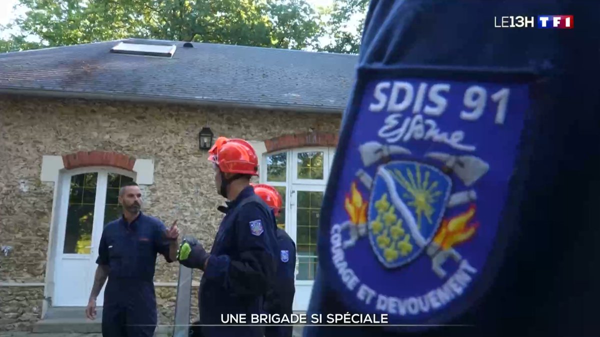 Le GOS Animalier du Sdis 91 à l’honneur sur le JT de 13h de <a href="/TF1/">TF1</a>  
Merci à <a href="/AnneLaureBanse/">Anne-Laure Banse</a> <a href="/gilles_parrot/">Gilles Parrot</a> et au centre équestre communal de <a href="/VilledeDourdan/">#Dourdan</a>  pour leur accueil et leur collaboration pour ce reportage 
📺 Replay👉 tf1.fr/tf1/jt-13h/vid…