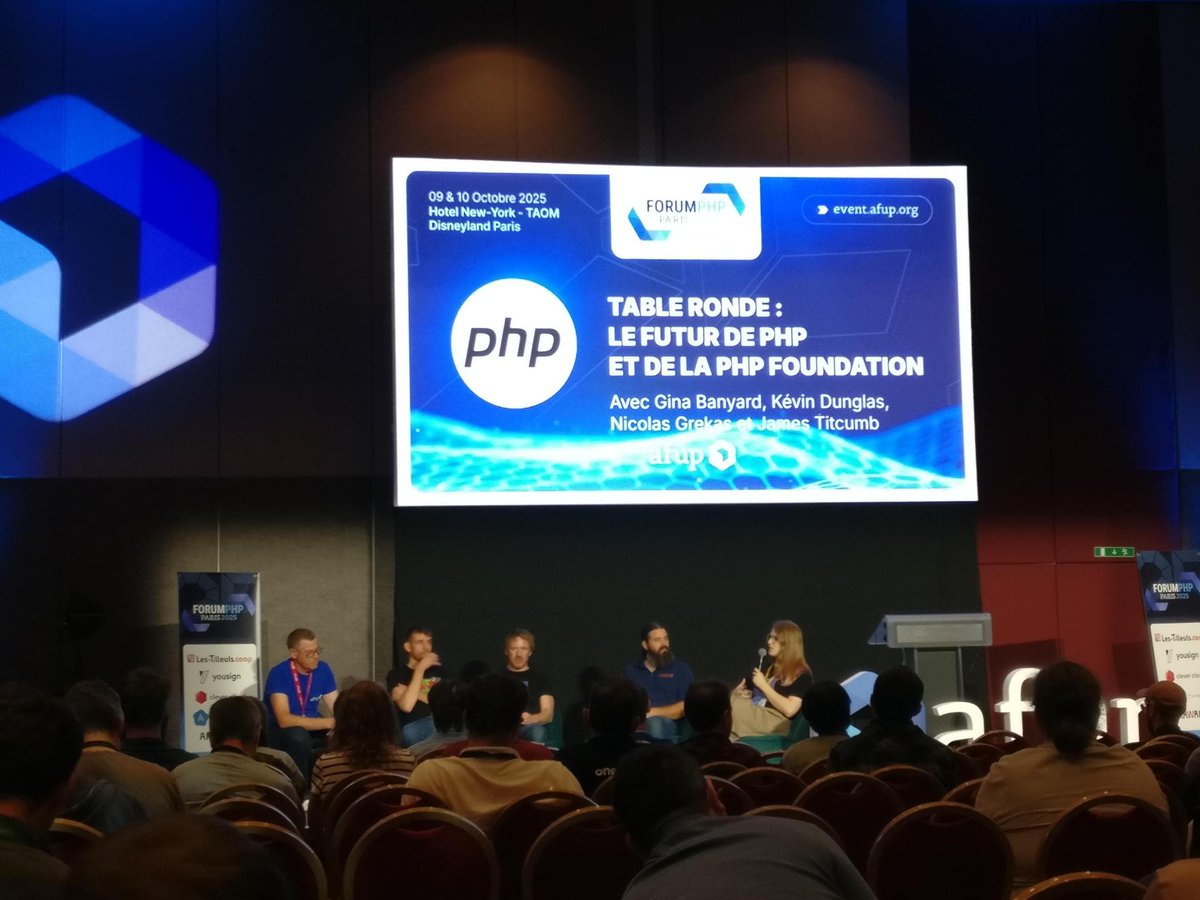 En direct de l'AFUP 2025 avec les équipes de Sedona. Table ronde interessante : "Le futur de PHP et de la PHP Foundation et sa philosophie par rapport aux autres langages". #SedonaFR #afup <a href="/scollado/">Seb. `Captain` Collado 🐳</a> @akkitae