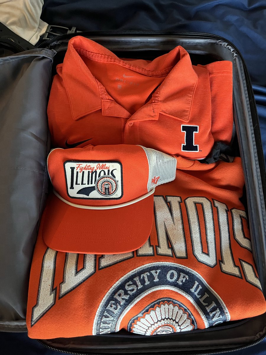 Bag is packed. Orange out #ILL #Kams #rileymorris #killday #whereisryanday #letsfindandkillhim