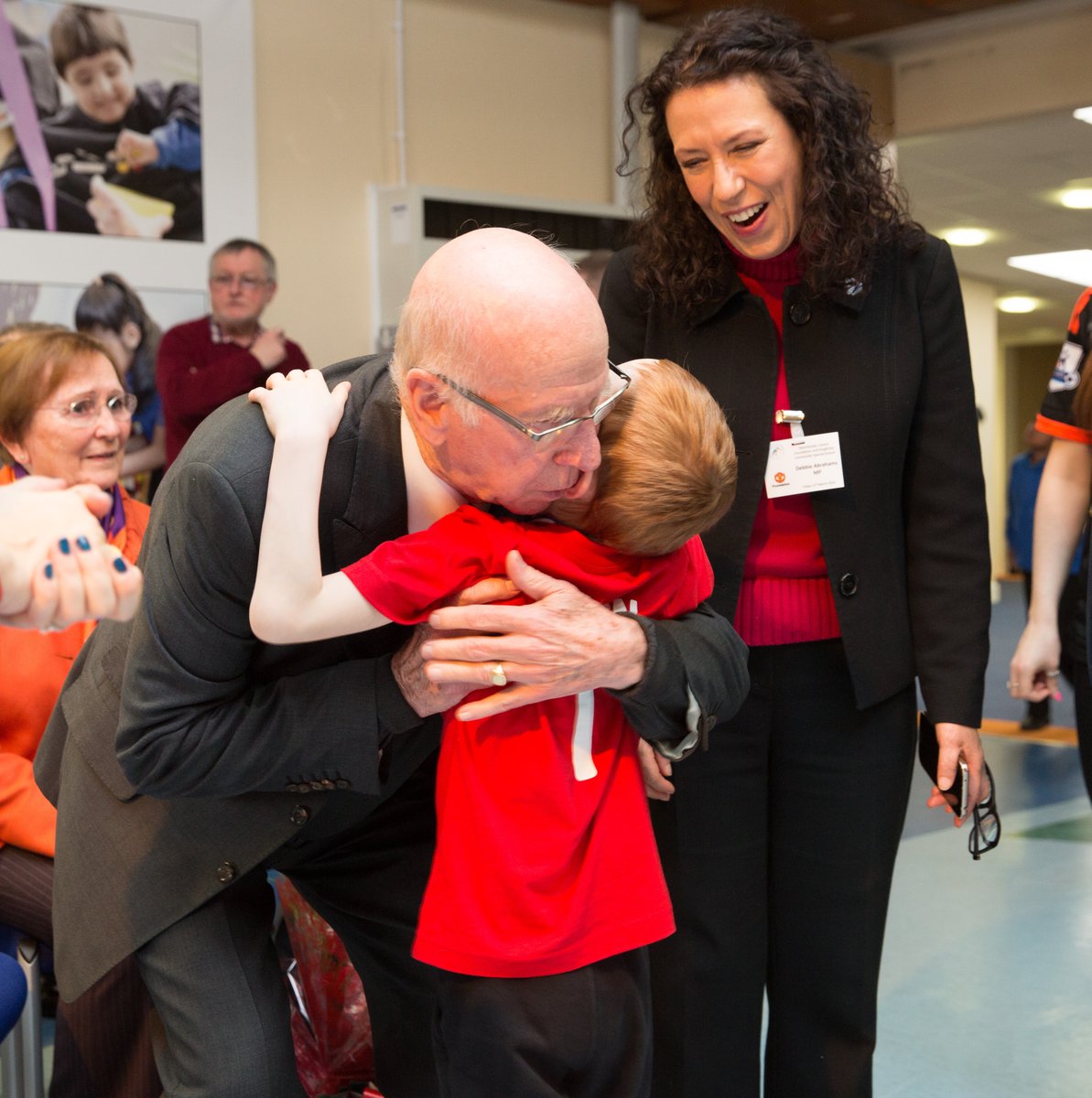MU_Foundation's tweet image. Remembering Sir Bobby on what would have been his 88th birthday ❤️
A global football icon, a @ManUtd man through and through, and a passionate supporter of our work with young people.