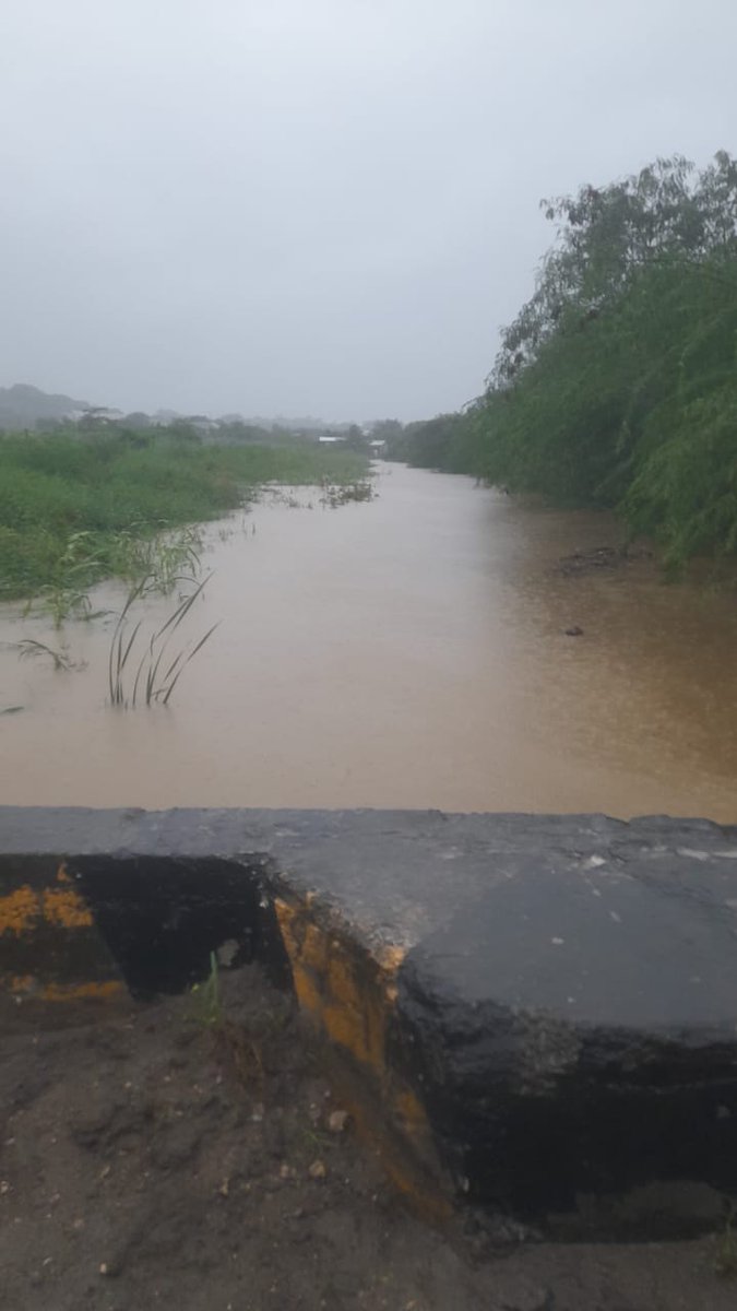 abmetservice's tweet photo. 📸 Met Technicians on the Ground!
Our team is capturing the effects of #TropicalStormJerry across Antigua & Barbuda as rain & gusty winds continue. 🌧️🌬️
You can share too!
Send your pics & videos safely to abmsiwatch@gmail.com
#ABMS #WeatherUpdate #Antigua #Barbuda #iwatch https://t.co/t2Dcqapjhb