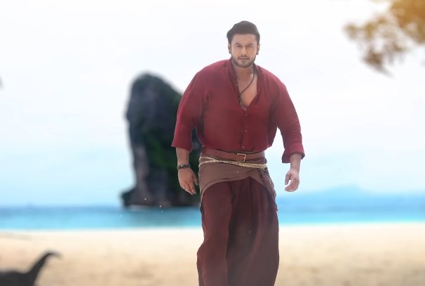 SaptaSagara_'s tweet image. Literally the best look of the challenging star Darshan in recent times; probably the cutest since the vintage Darshan ❤️‍🔥