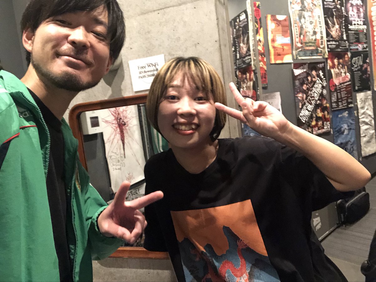 前田(ベルマイツン) (@drinkshogo) on Twitter photo omeme tenten 見に行ったです
サポートドラムのぴのり(<a href="/pinorhythm/">ぴのり</a> )
さんがベルマインツのTシャツを着てくれてました!
オメテンもぴのりさんもクソカッケかったです👀 omeme tenten 見に行ったです
サポートドラムのぴのり(<a href="/pinorhythm/">ぴのり</a> )
さんがベルマインツのTシャツを着てくれてました!
オメテンもぴのりさんもクソカッケかったです👀