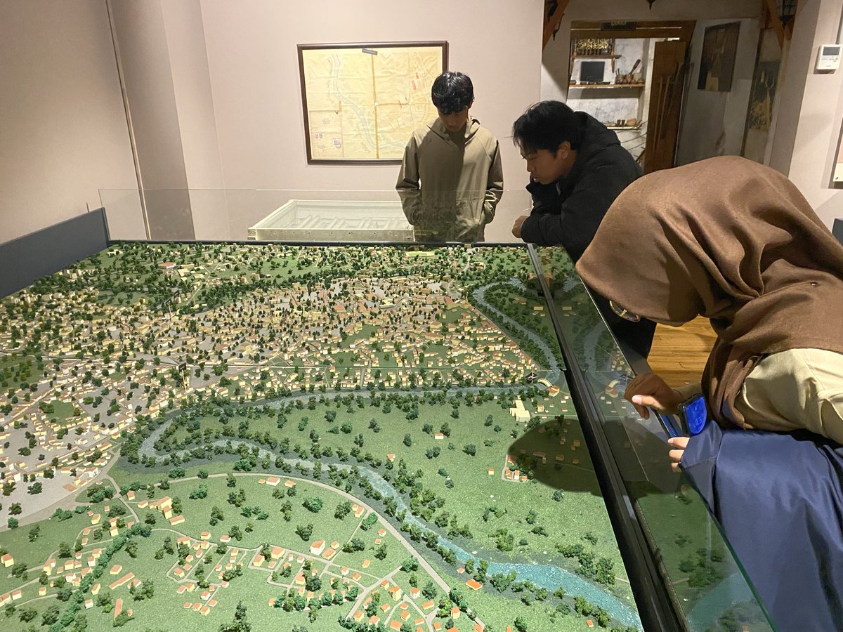 Türkçe öğrenirken Bartın’ı da tanıyoruz! 🏡 A1 öğrencilerimizle Bartın Kent Müzesi’nde şehrin kültürünü ve tarihini yakından tanıyarak keyifli bir gün geçirdik. ✨
<a href="/profdraakkaya/">Prof. Dr. Ahmet AKKAYA</a> <a href="/gumuss/">Selçuk Gümüş</a> <a href="/sozdenizbocek/">Sabriye Özdeniz Böcek</a> <a href="/Bartinuni_ISO/">BartınUni ISO</a> <a href="/isobartinkulubu/">İso Kulübü Bartın</a>