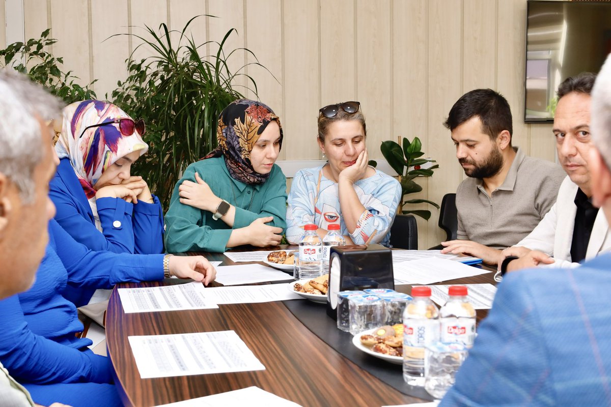 EKİP Projesi Toplantıları Devam Ediyor

Onikişubat İlçe Millî Eğitim Müdürlüğümüz tarafından yürütülen EKİP – Eğitimde Kalite İzleme ve Akademik Başarıyı Artırma Projesi kapsamında toplantılarımız devam ediyor.