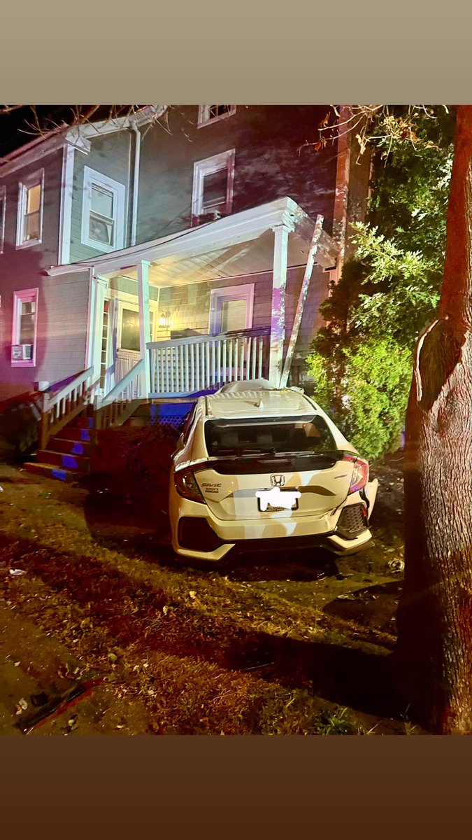 Saugus MA, at approximately 4am a two car collision at Lincoln Ave &amp; Vincent street caused one car to crash into the front of #47 Lincoln ave. The driver’s were not injured and refused treatment, Saugus fire and inspectional services surveyed damages.