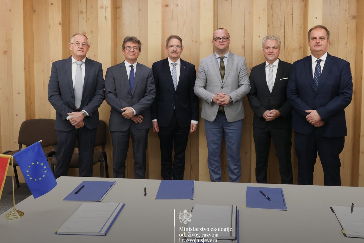 Peter Felten tweet media