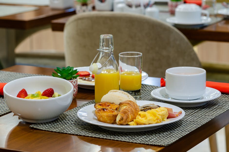 We breken de dag graag goed… 🥚😉

Vandaag is het Dag van het Ei!
En eerlijk is eerlijk — zonder ei geen ontbijtplezier. Of het nu gaat om een romig roerei, een perfect gekookt eitje of een culinaire creatie van onze chef.🩶