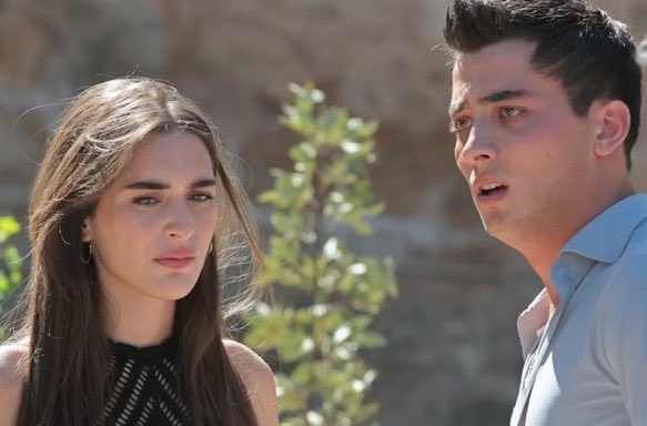 yine tüm bölüm için katlanacak sahne çıktı bize 
#KayPek #UzakŞehir