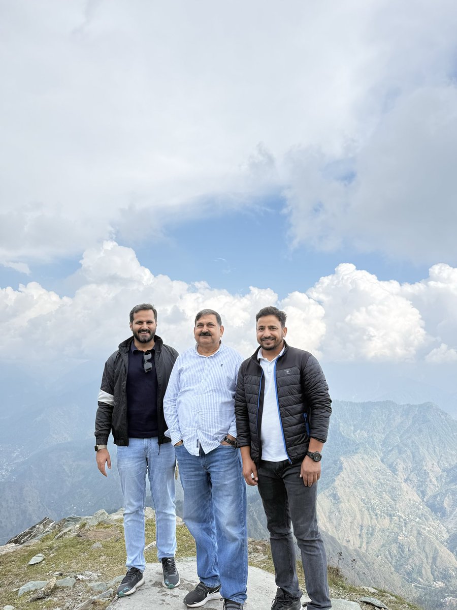 SayeedSpeaks's tweet image. Scaled the majestic Sankh Doda, #Poonch’s crown🏔️ Where whispers of crisp air dance, and vistas weave dreams that roam forever free. 
#JammuAndKashmir #Borderlands #exploring