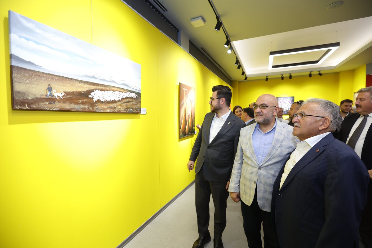 anadolunettv's tweet image. Büyükşehir Sanat Galerisi’nde Renklerin Dili Sergisi Açıldı 

anadolunettv.com/haber/buyukseh… 

#kayseri #memduhbüyükkılıç #renklerindili