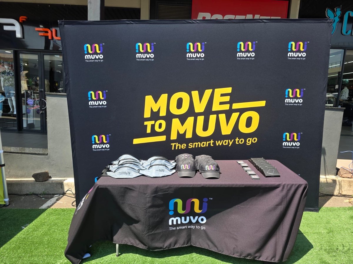 eThekwiniM's tweet photo. #MoveToMuvo We are at Pinewalk Centre in Pinetown. Come through and buy a MUVO card for only R20 and stand a chance to win exciting prizes. We are here until 17h00.
#TapToWin
#SmartWayToGo
#TransportMonth2025 https://t.co/gRr43BX4Yr