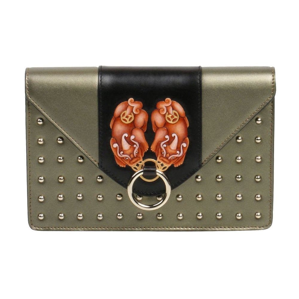 MySmallStoreMN's tweet image. ✨ Drumroll, please! The Bellorita Green Crossbody Bag – PX is here, crafted from 100% full-grain leather for that perfect blend of style and practicality. Your new favorite accessory? Absolutely! 💚👜  

Read more 👉 zurl.co/5B9hE  

#MySmallStore #LeatherLove…