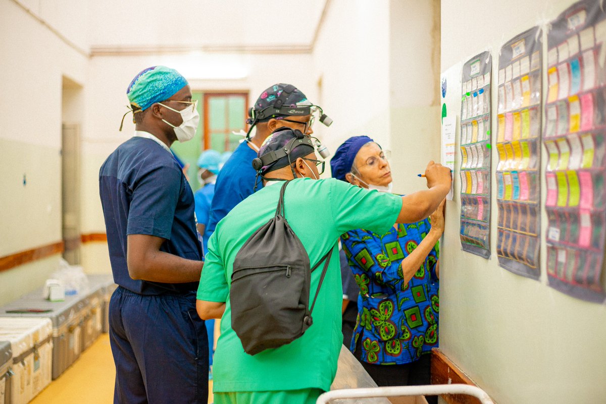 OS_DRC's tweet image. DES INTERVENTIONS CHIRURGICALES GRATUITES POUR REDONNER LE SOURIRE 
À la suite du Screening Day, nos équipes médicales passent à l’action...
linkedin.com/posts/operatio… 
#OperationSmile #OPERATION_100 #HealthForAll #OperationSmileDRC #FreeCare #Cleft #Lip #Palate #Kinshasa #September