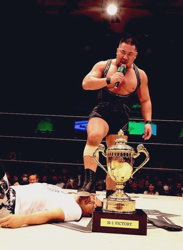 明日、小市民どもにはまたこの景色を見せてやる

明日がKENTAの最後だ！！！