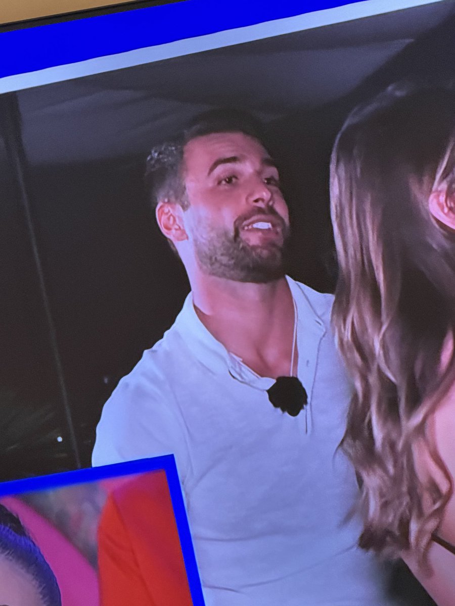 #UominieDonne 
QUESTO È UN PALO NEL CULO, MANCO CON LA FIGA DI UN ALTRA .
QUESTO MENTRE FAI SESSO TI SPIEGA FILO PER SEGNO QUELLO CHE STA FACENDO .