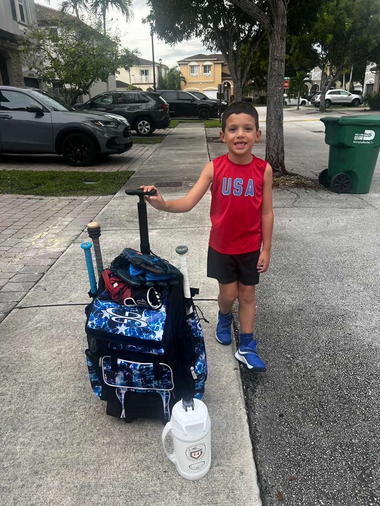 giorgiogianni's tweet image. Workout #6u #baseball6u #showtimeteam #miami #iamdoor Gianmarco #13 a lot to work on and a goal