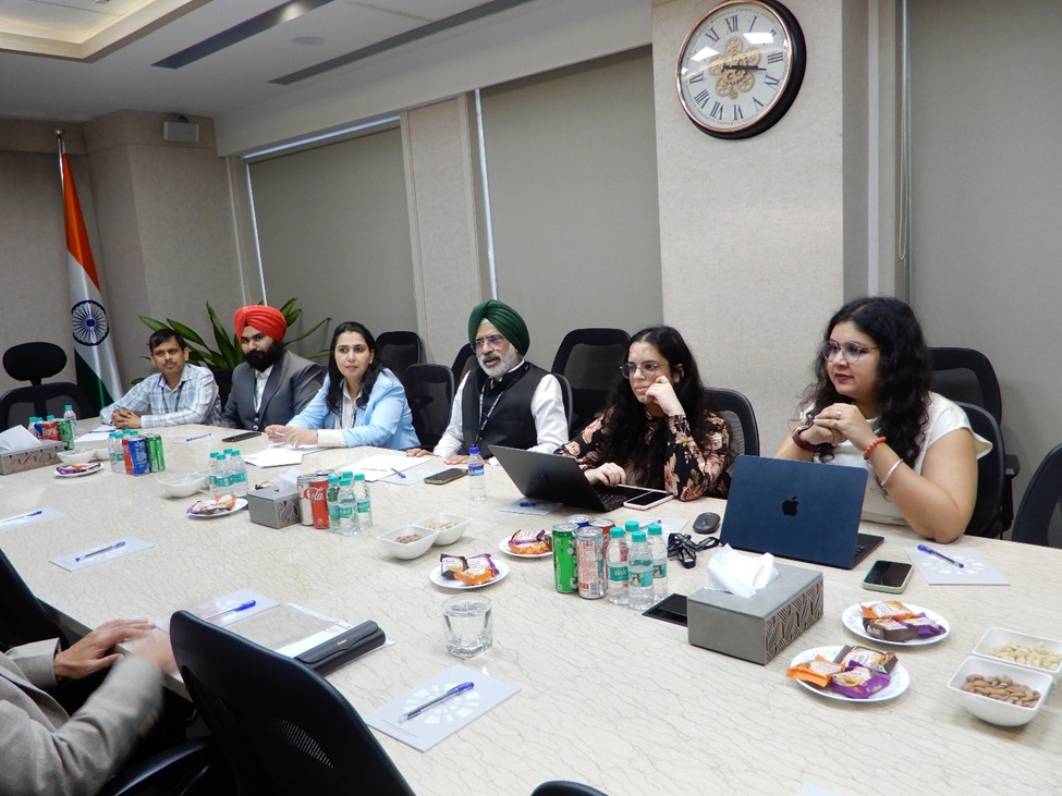 NITI Aayog Engagement with Gems &amp; Jewellery Industry at GJEPC Headquarters, Mumbai

Shri Sanjeet Singh, Program Director (Economics and Finance-II), NITI Aayog, along with his team, visited the Gem &amp; Jewellery Export Promotion Council (GJEPC) headquarters in Mumbai for a